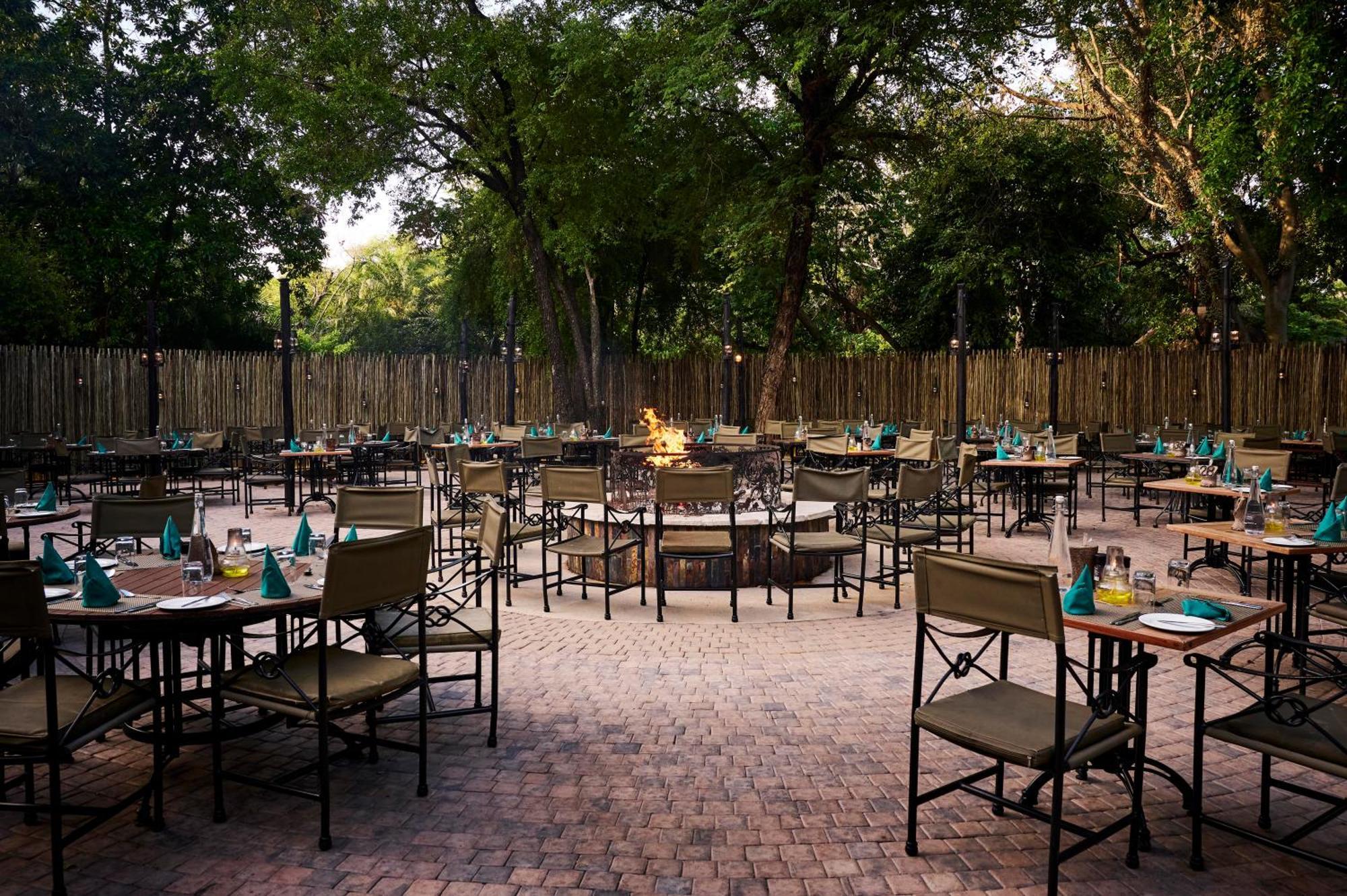 Kruger Gate Hotel Skukuza Exterior photo